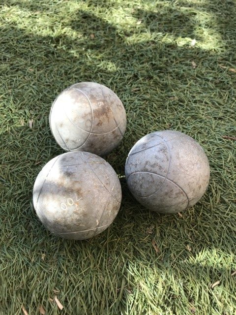 Comment nettoyer des boules de pétanque ? - Pétanque Stock